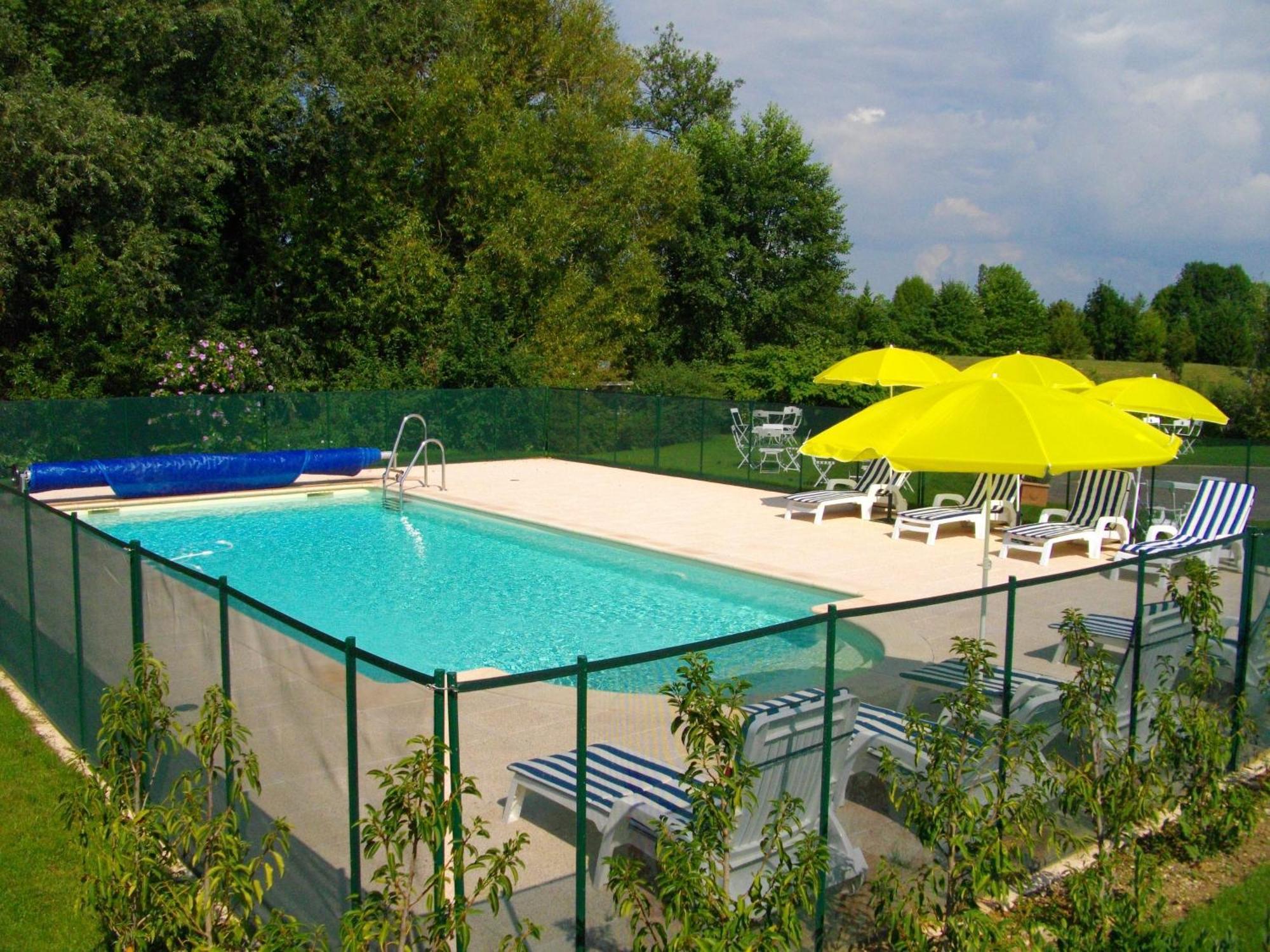 Golf Hotel Colvert - Room Service Disponible Levernois Exterior foto